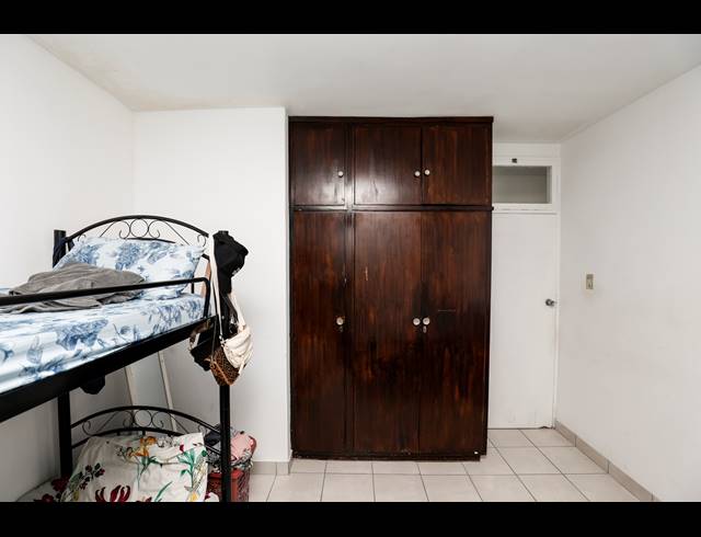 2 BEDROOM APARTMENT FOR SALE IN GLENWOOD